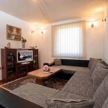 Kuca Za Odmor Jozic Holiday home *