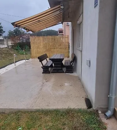 Kuca Za Odmor Jozic Tatil Evi