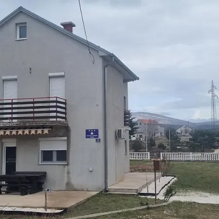 Nyaraló Kuca Za Odmor Jozic *